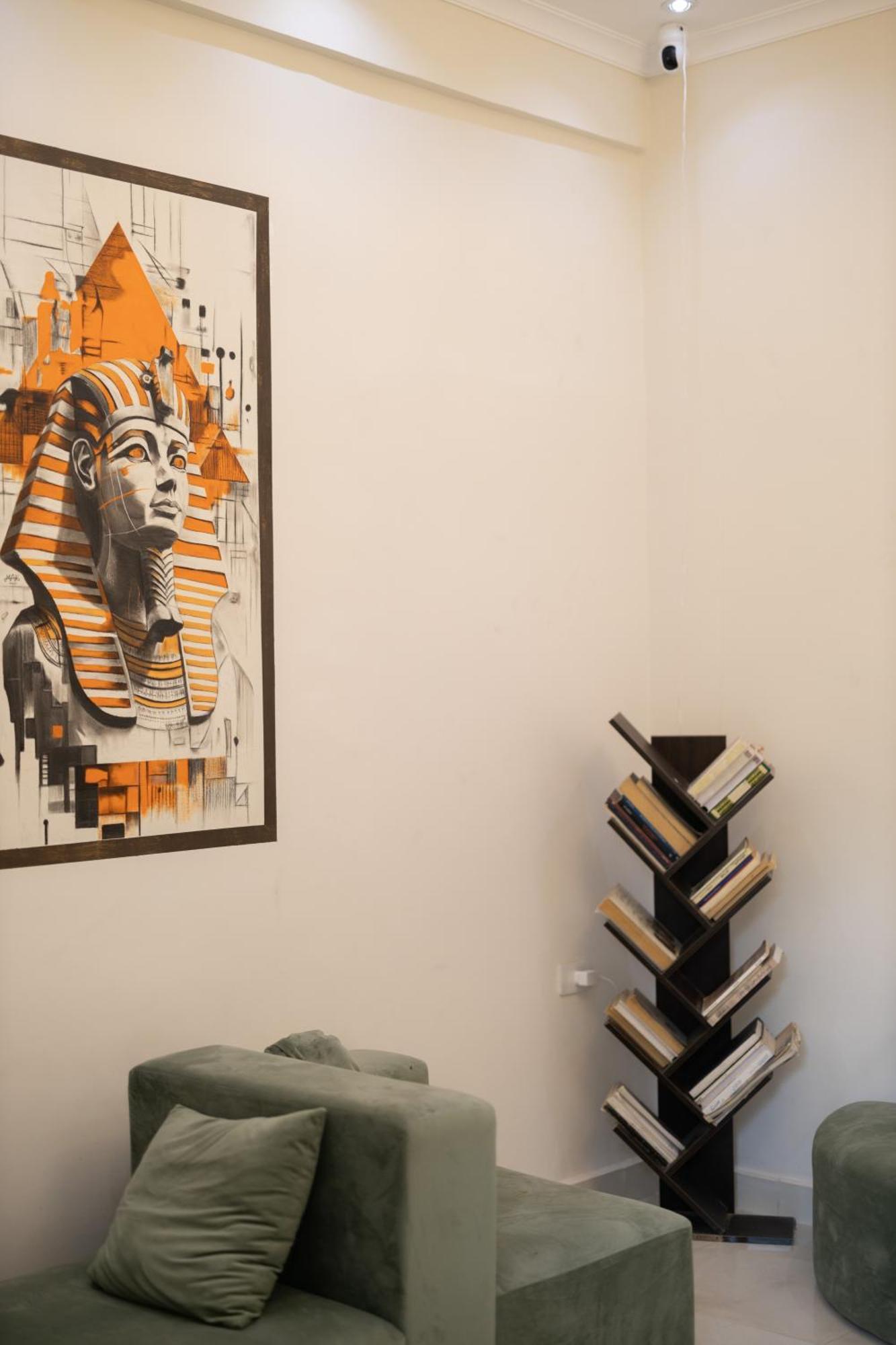 Sphinx House 4*